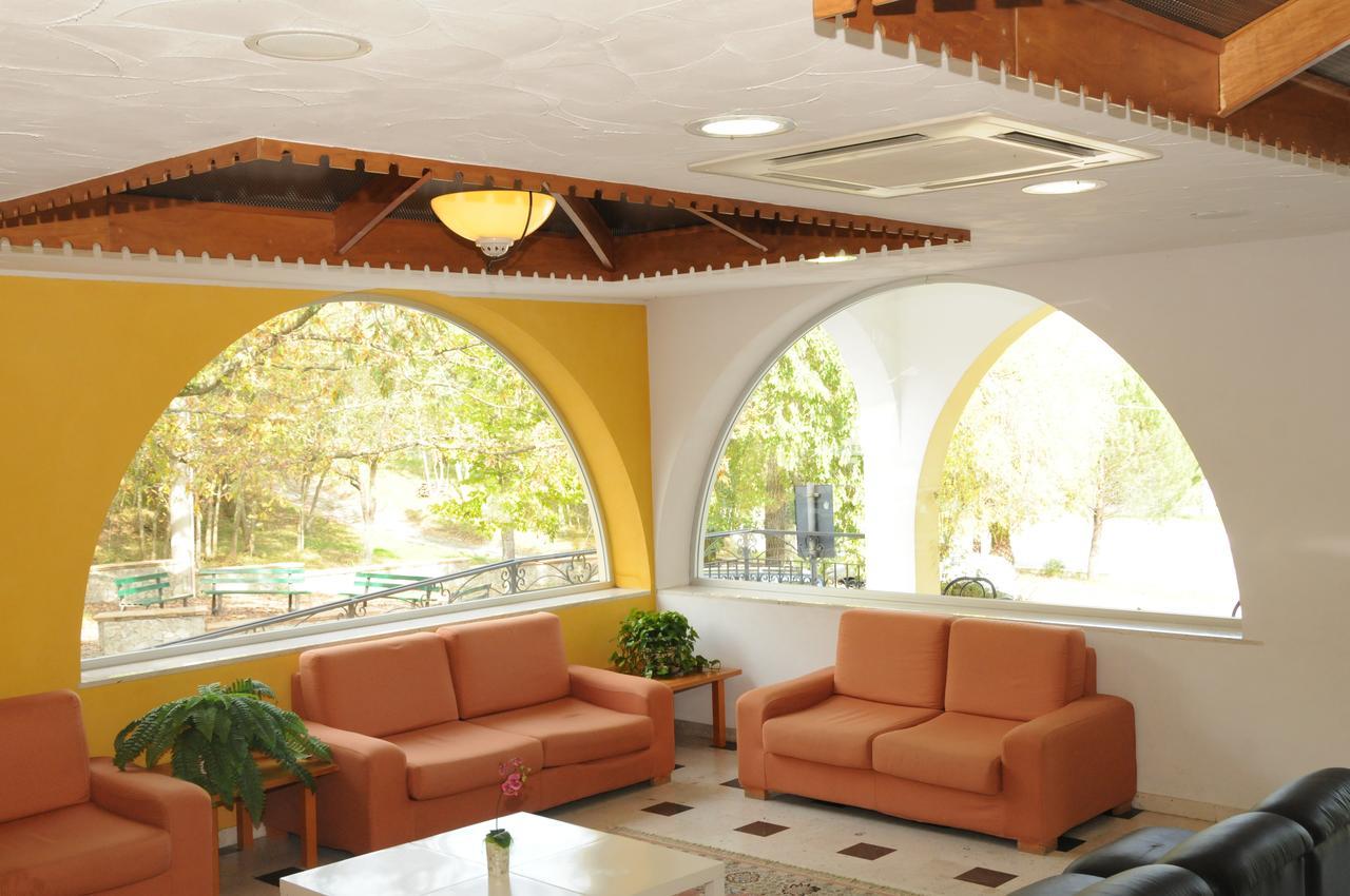 טרקינה Hotel La Quiete מראה חיצוני תמונה